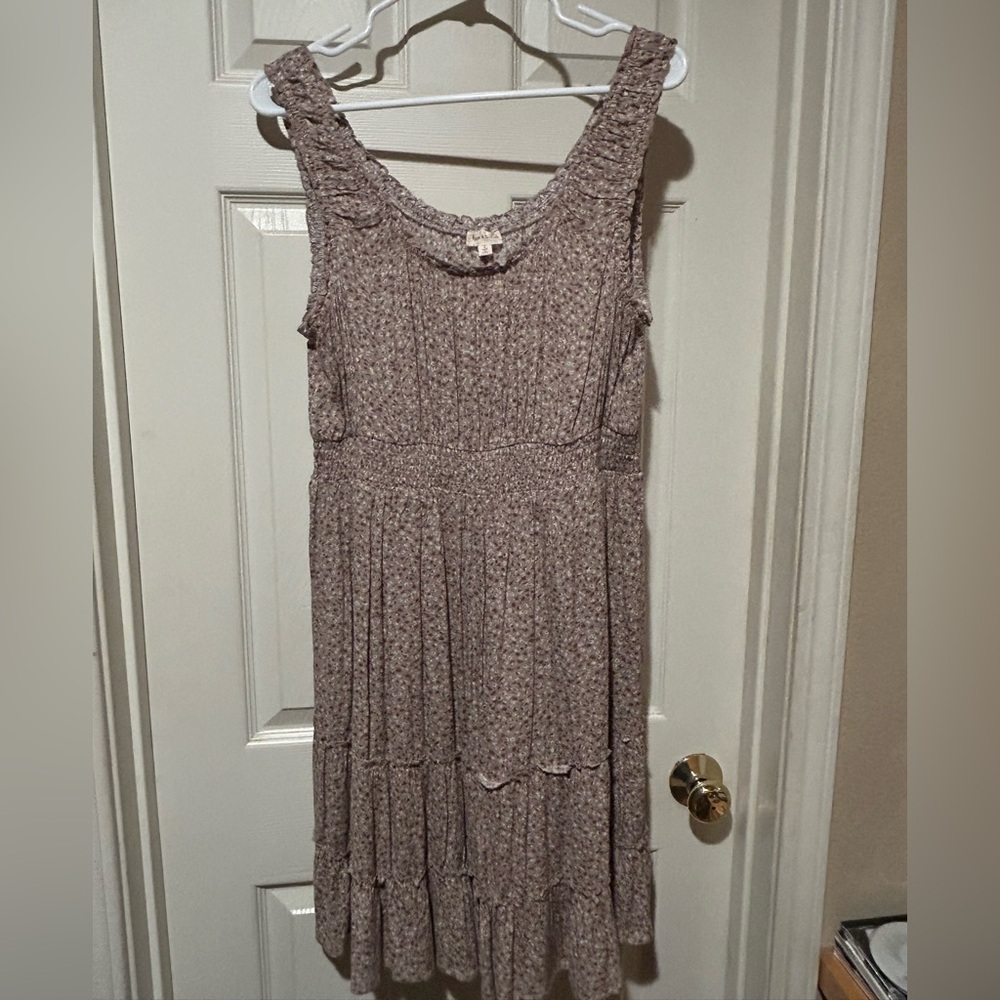 Hem & Thread Textured Mini Dress. Brown, cream & light green flowers. Size Large